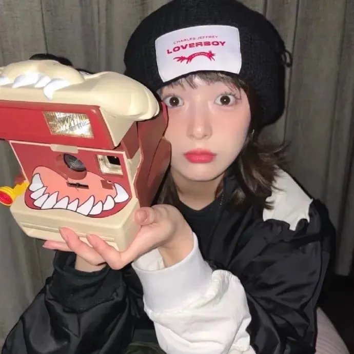 《红色诗篇》缩略图